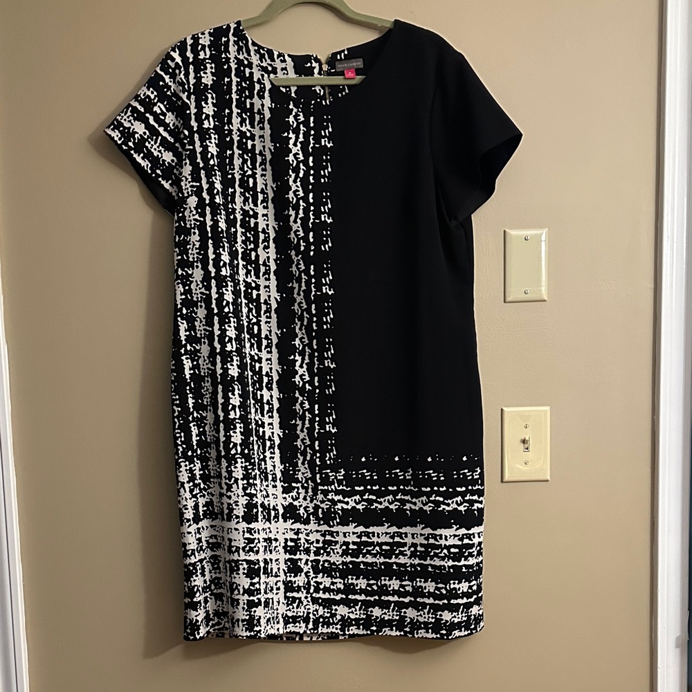Elegant Black and White Patterned Dress